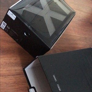 Air Jordan - Cap and Gown 11s